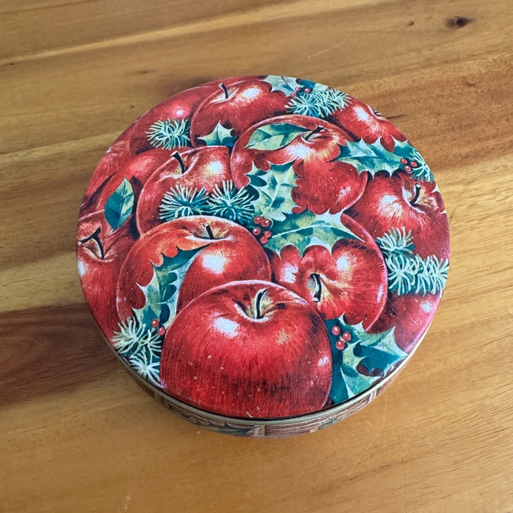 Vintage Avon‎ apple tin with apple scented soap